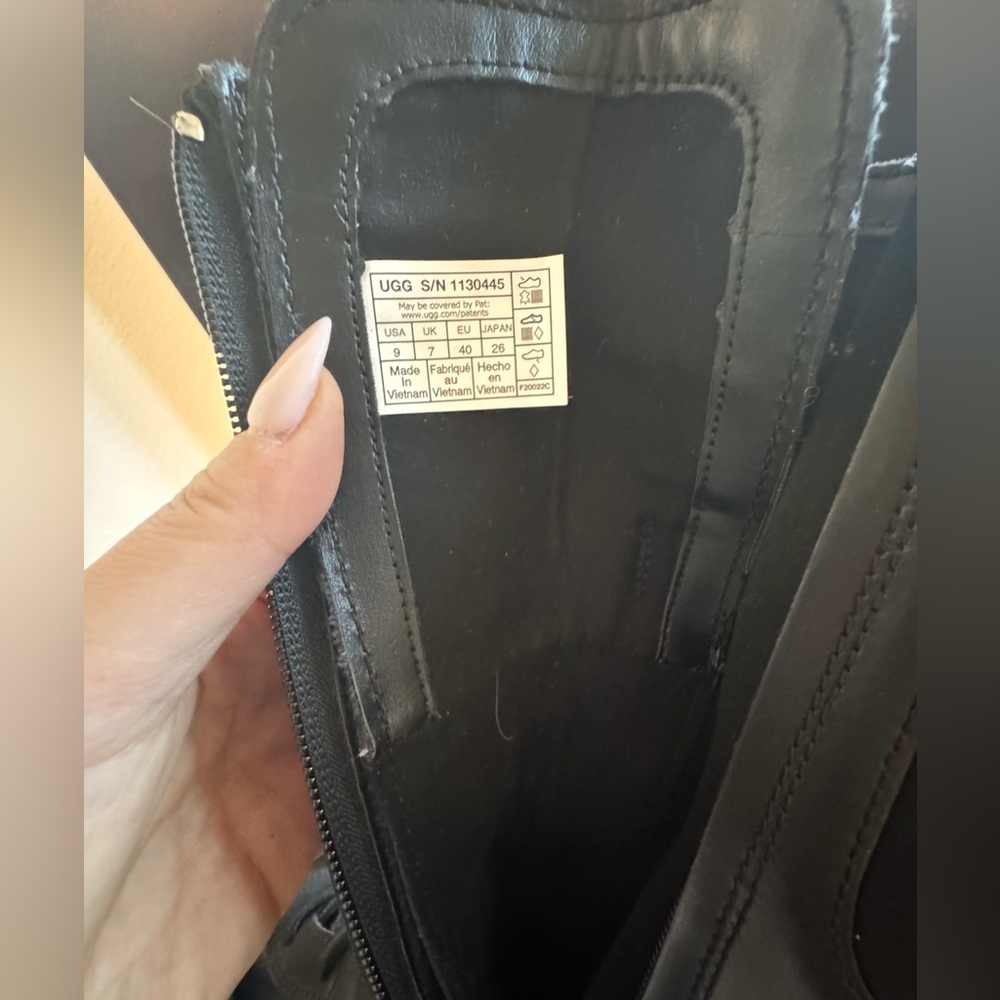 🩵BRAND NEW UGG Flynn Lug Sole Boot Black Size 8 (No Box) - Picture 4 of 4